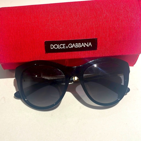 dolce gabbana sunglasses